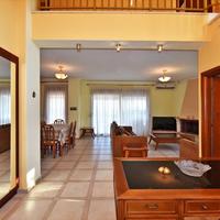 Villa in Greece, 300 sq.m.