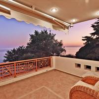 Villa in Greece, 300 sq.m.