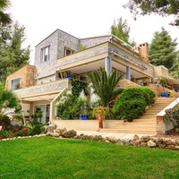 Villa in Greece, 1000 sq.m.