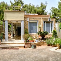 Villa in Greece, 1000 sq.m.