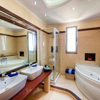 Business center in Greece, 854 sq.m.