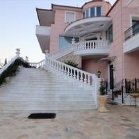 Villa in Greece, 500 sq.m.