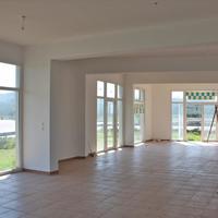 Бизнес-центр в Греции, 300 кв.м.