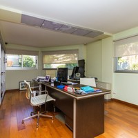 Бизнес-центр на Кипре, 153 кв.м.