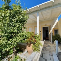 Бизнес-центр в Греции, 300 кв.м.