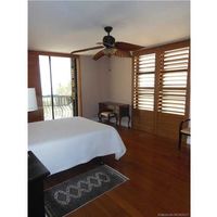 Apartment in the USA, Massachusetts, Surfside, 161 sq.m.