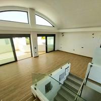 Бизнес-центр в Греции, 707 кв.м.