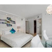 Apartment in the USA, Massachusetts, Surfside, 133 sq.m.
