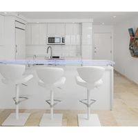 Apartment in the USA, Massachusetts, Surfside, 133 sq.m.