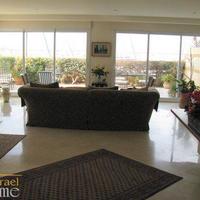 Flat in Israel, 140 sq.m.