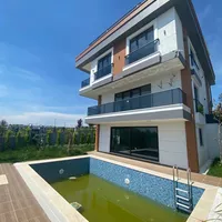 Villa in Turkey, Istanbul, 420 sq.m.