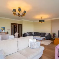 Villa in Turkey, Istanbul, 400 sq.m.