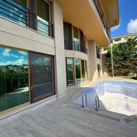 Villa in Turkey, Istanbul, 500 sq.m.