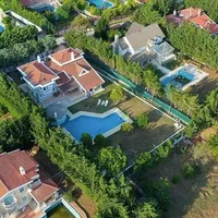 Villa in Turkey, Istanbul, 500 sq.m.
