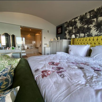 Apartment in Turkey, Istanbul, 280 sq.m.