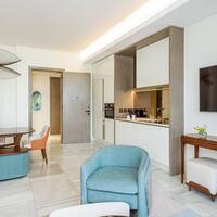 Residential complex in United Arab Emirates, Dubai, 1380 sq.ft.