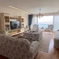Apartment in Turkey, Istanbul, 180 sq.m.