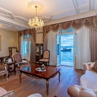 Villa in Turkey, Istanbul, 500 sq.m.