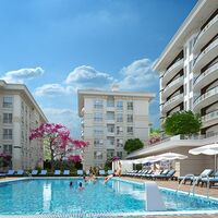 Apartment in Turkey, Istanbul, 542 sq.m.