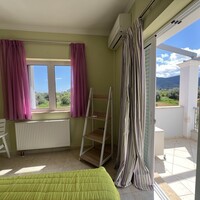 Villa in Greece, Peloponnese, Tripoli, 240 sq.m.