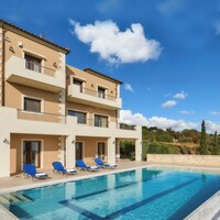 Villa in Greece, Crete, 380 sq.m.