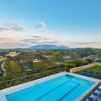 Villa in Greece, Crete, 380 sq.m.