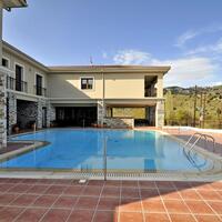 Aparthotel in Greece, Seta, 900 sq.m.