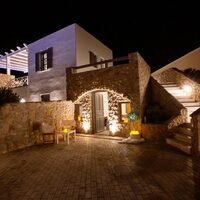 Business center in Greece, Naxos, 1046 sq.m.