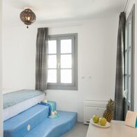 Business center in Greece, Naxos, 1046 sq.m.