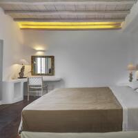 Island in Greece, 22000 sq.m.