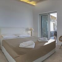Island in Greece, 22000 sq.m.