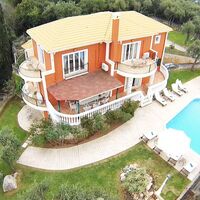 Villa in Greece, Ionian Islands, Corfu, 390 sq.m.