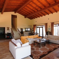 Villa in Greece, Ionian Islands, Corfu, 300 sq.m.