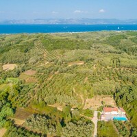 Villa in Greece, Ionian Islands, Corfu, 110 sq.m.