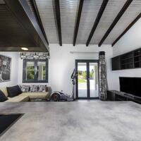 Villa in Greece, Ionian Islands, Corfu, 1000 sq.m.