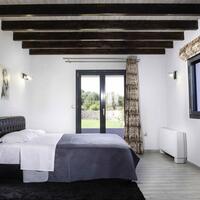Villa in Greece, Ionian Islands, Corfu, 1000 sq.m.