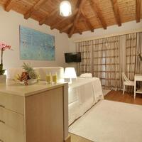 Villa in Greece, Ionian Islands, Corfu, 290 sq.m.