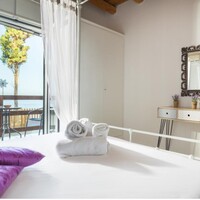 Villa in Greece, Ionian Islands, Corfu, 400 sq.m.