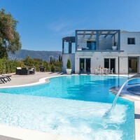 Villa in Greece, Ionian Islands, Corfu, 436 sq.m.