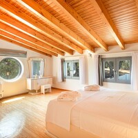 Villa in Greece, Ionian Islands, Corfu, 436 sq.m.