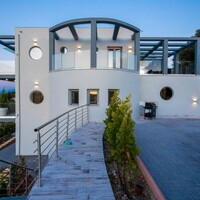 Villa in Greece, Ionian Islands, Corfu, 436 sq.m.