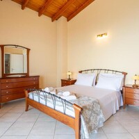 Villa in Greece, Ionian Islands, Corfu, 150 sq.m.