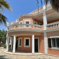 Villa in Greece, Ionian Islands, Corfu, 430 sq.m.