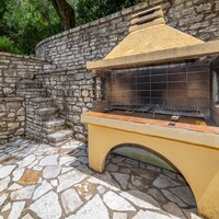 Villa in Greece, Ionian Islands, Corfu, 245 sq.m.
