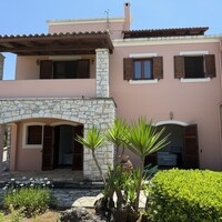Вилла в Греции, Ионические острова, Корфу, 342 кв.м.