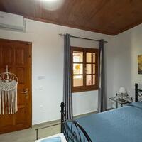 Townhouse in Greece, Ionian Islands, Corfu, 100 sq.m.