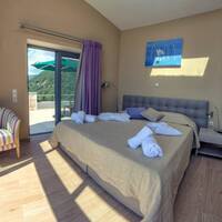 Villa in Greece, Ionian Islands, Corfu, 330 sq.m.