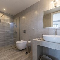 Villa in Greece, Peloponnese, Kranidi, 270 sq.m.