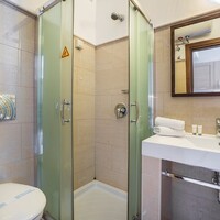 Aparthotel in Greece, Ionian Islands, Kefalonia, 1400 sq.m.