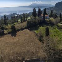 Island in Greece, 800 sq.m.